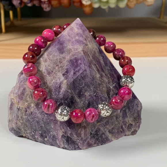 Artisan 8mm Ruby Dyed Crazy Agate Stretch Beaded Bracelet - Picture 1 of 3